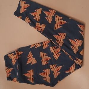 Lularoe sandcastle castle leggings one size